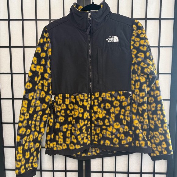The North Face Denali 2 Women's Black and Yellow Leopard Print Jacket M - Picture 2 of 5